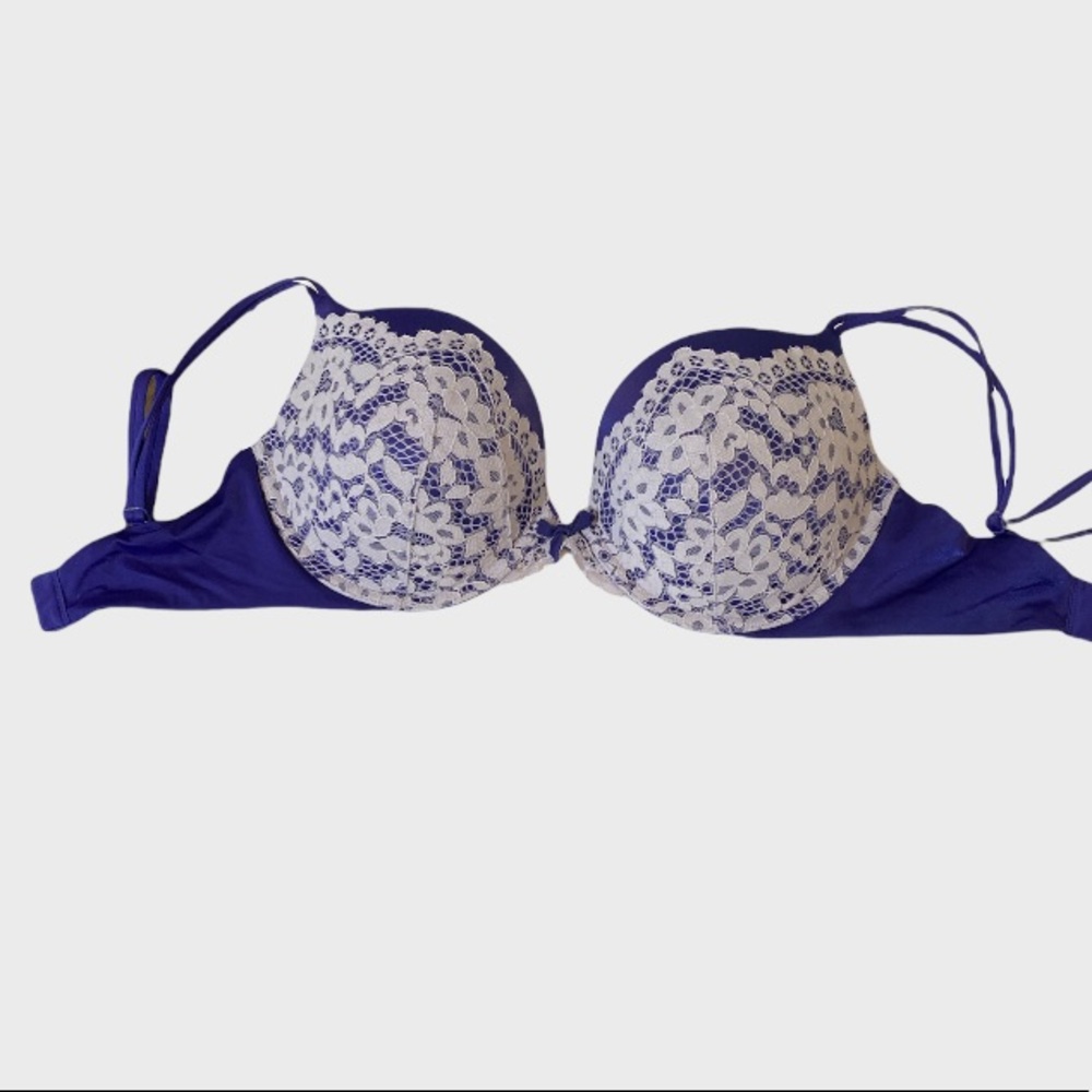 Victoria’s Secret push-up bra